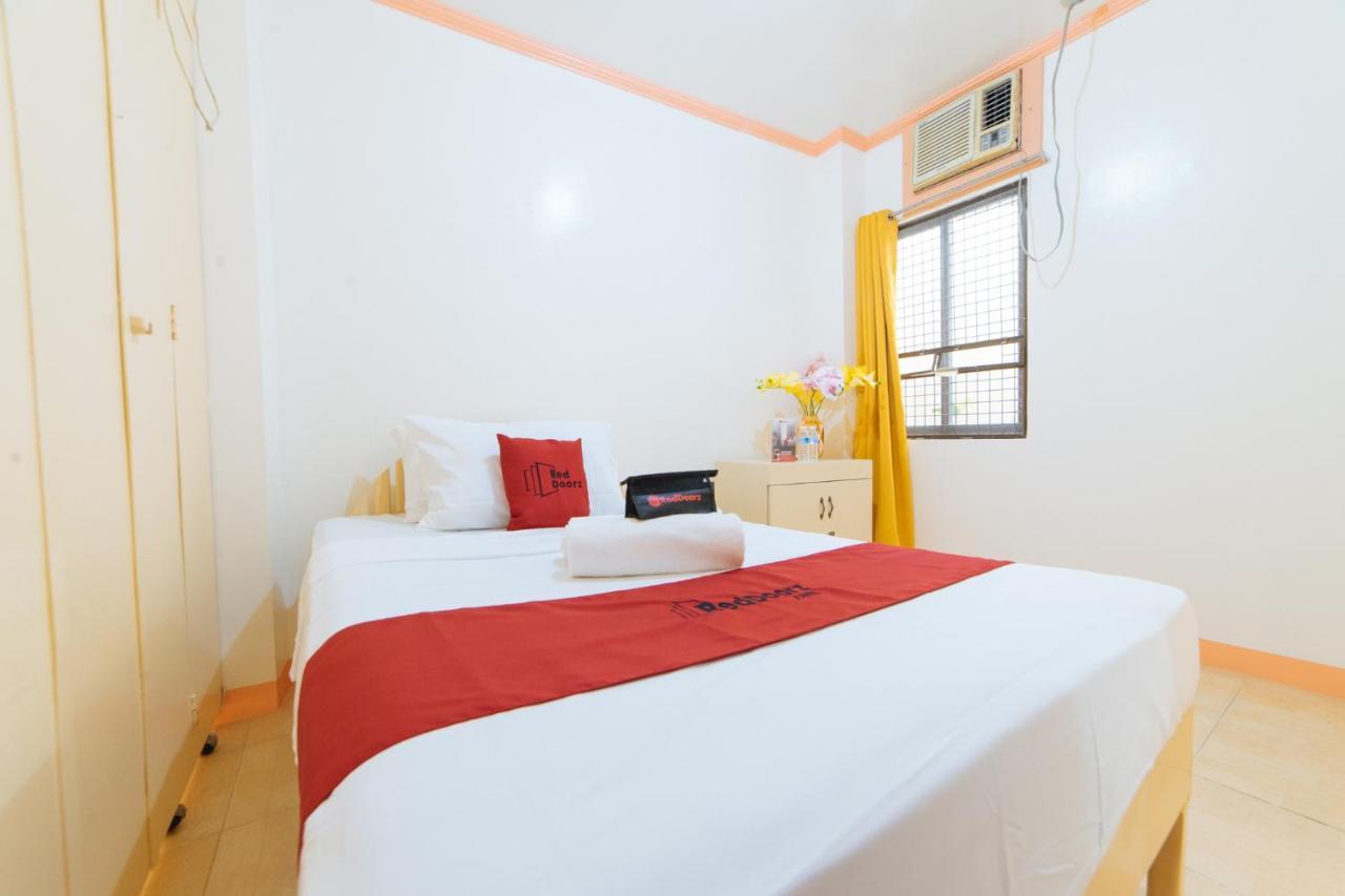 Reddoorz @ Q Abeto Street Mandurriao Hotell Iloilo Eksteriør bilde