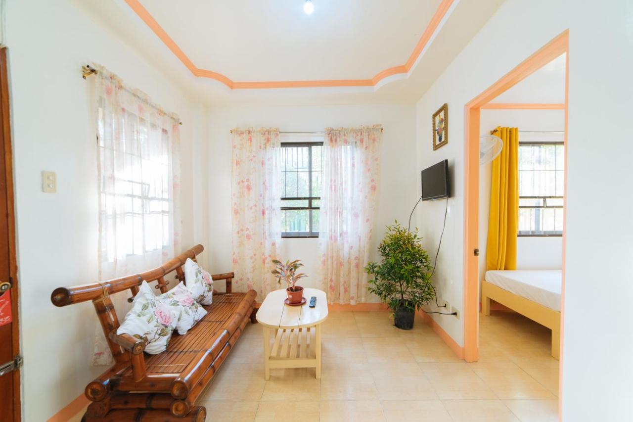 Reddoorz @ Q Abeto Street Mandurriao Hotell Iloilo Eksteriør bilde